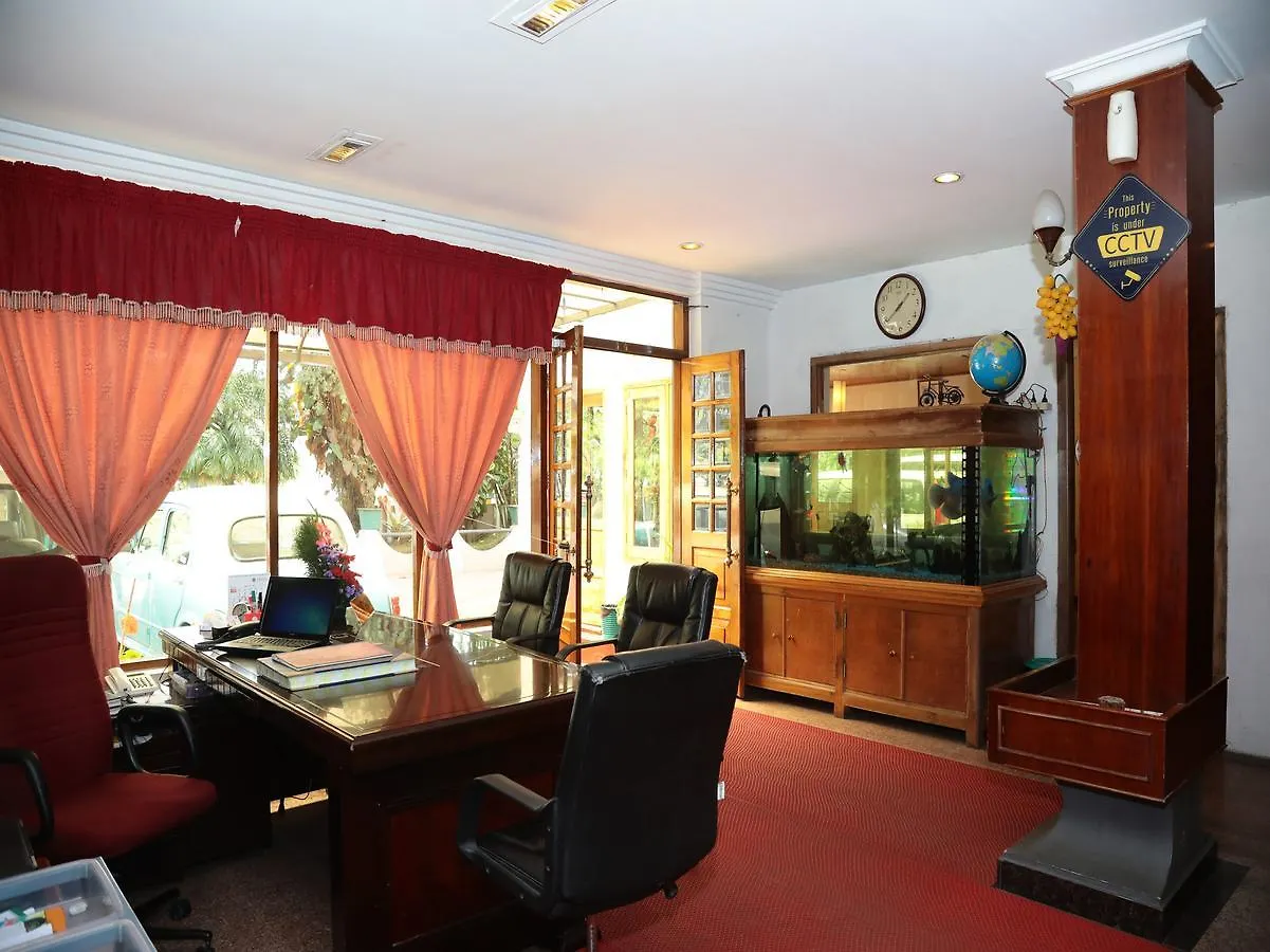 Sn Hotel Munnar India